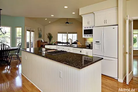 2829 Emerald Bay Dr, Davis, CA 95618 photo 11