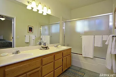 2829 Emerald Bay Dr, Davis, CA 95618 photo 15