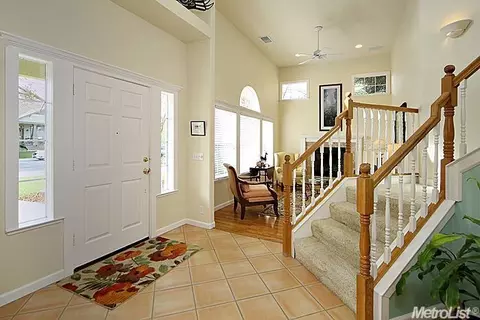 2829 Emerald Bay Dr, Davis, CA 95618 photo 4