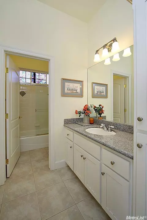 2501 Rockwell Dr, Davis, CA 95618 photo 24