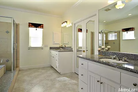 2501 Rockwell Dr, Davis, CA 95618 photo 17