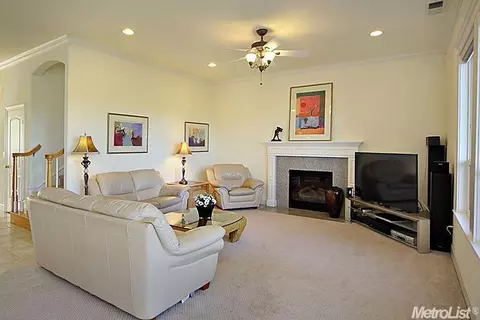 2501 Rockwell Dr, Davis, CA 95618 photo 10