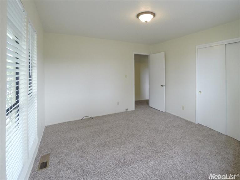 1353 Hidden Gln, Modesto, CA 95355 photo 14