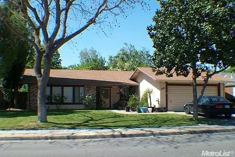 3701 Carson Oak Dr, Modesto, CA 95355 photo 1