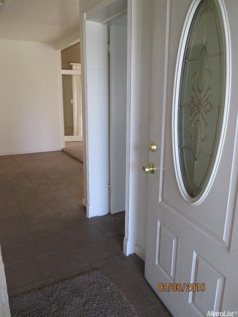 526 El Cajon Ave, Modesto, CA 95350 photo 4