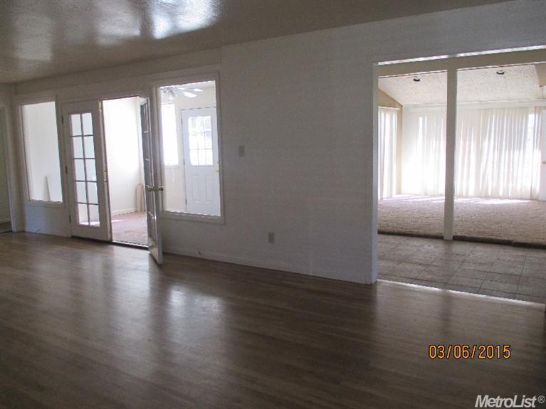 526 El Cajon Ave, Modesto, CA 95350 photo 9