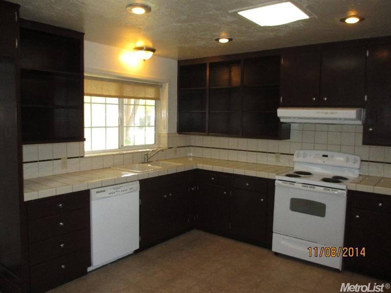 526 El Cajon Ave, Modesto, CA 95350 photo 6