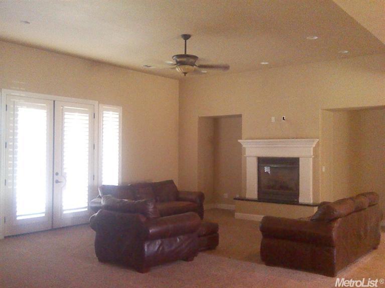3825 Claribel Rd, Modesto, CA 95357 photo 4