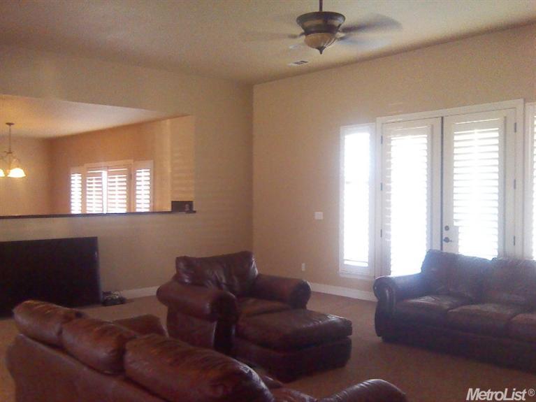 3825 Claribel Rd, Modesto, CA 95357 photo 5