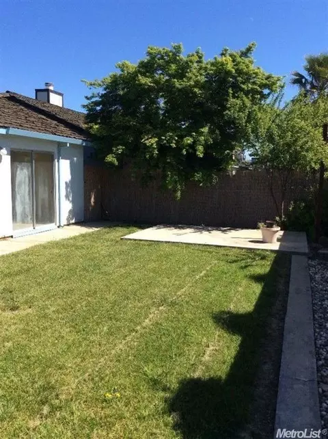 2704 Floyd Ave, Modesto, CA 95355 photo 15