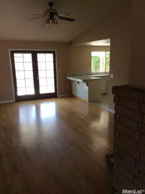 2704 Floyd Ave, Modesto, CA 95355 photo 7