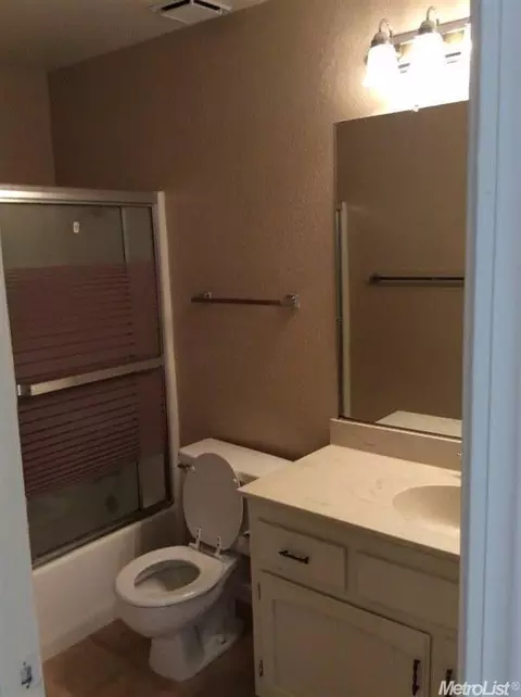 2704 Floyd Ave, Modesto, CA 95355 photo 12