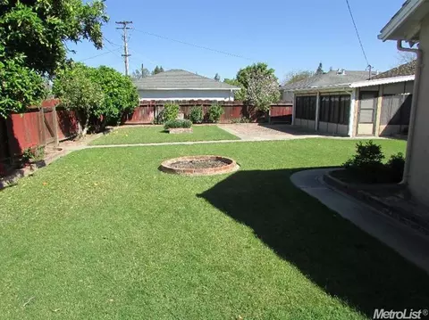 905 Runyan Dr, Turlock, CA 95382 photo 3