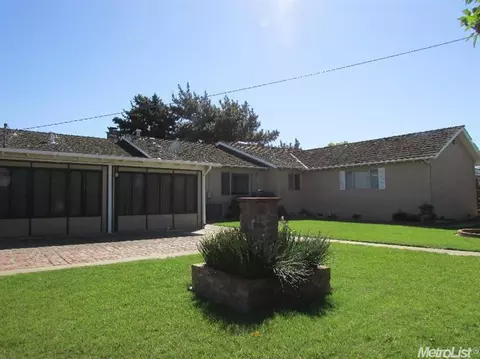 905 Runyan Dr, Turlock, CA 95382 photo 7
