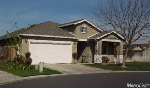 2324 Triumph Ct, Turlock, CA 95380 photo 2