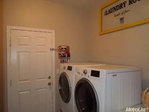 2324 Triumph Ct, Turlock, CA 95380 photo 9