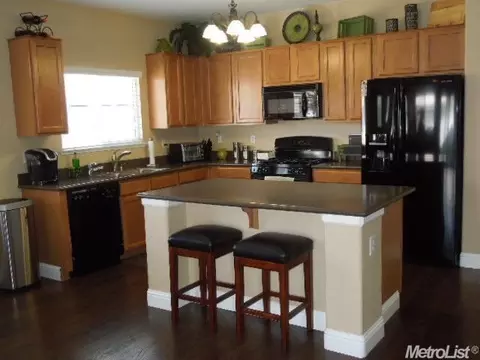 2324 Triumph Ct, Turlock, CA 95380 photo 7