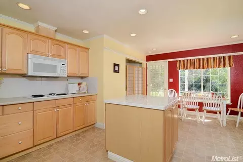 2935 California Ave, Carmichael, CA 95608 photo 8