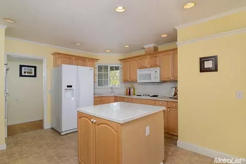 2935 California Ave, Carmichael, CA 95608 photo 5