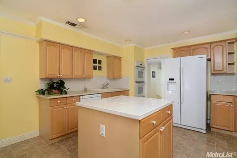 2935 California Ave, Carmichael, CA 95608 photo 6