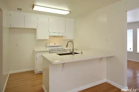 2203 Alto Ct, Davis, CA 95616 photo 5