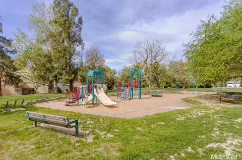 2203 Alto Ct, Davis, CA 95616 photo 16