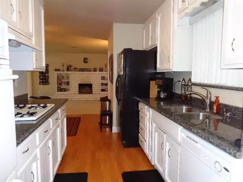 3020 Laramie, Modesto, CA 95355 photo 3