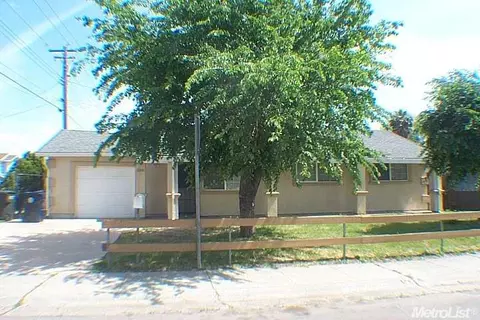 6801 27th St, Sacramento, CA 95822 photo 1