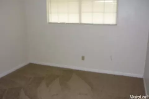 6801 27th St, Sacramento, CA 95822 photo 9