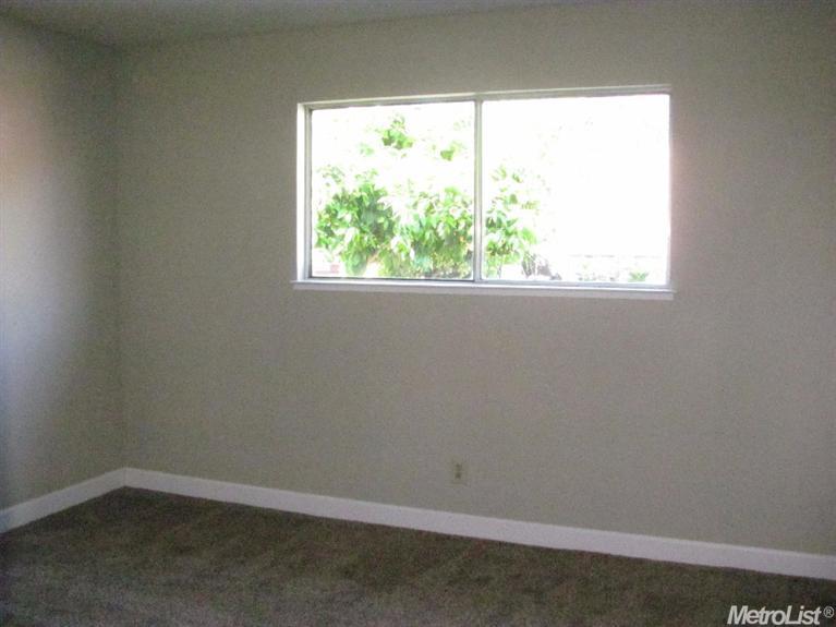 1805 Lobero Ln, Modesto, CA 95355 photo 12
