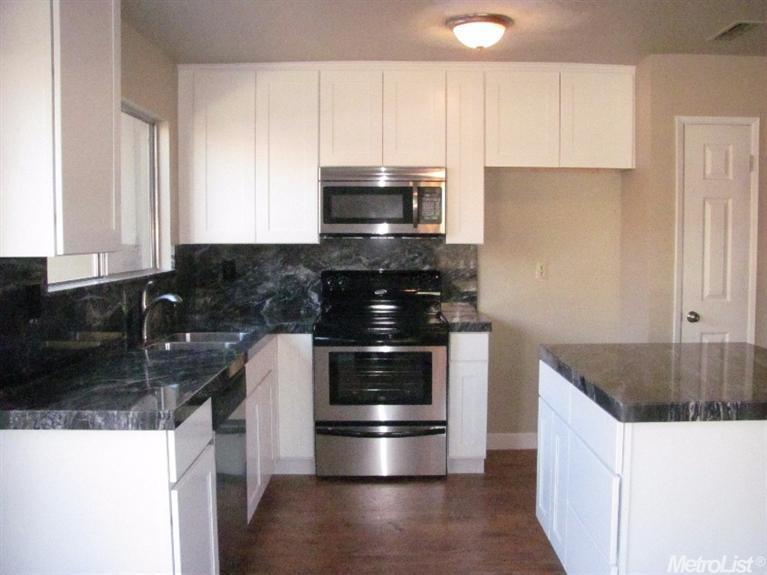 1805 Lobero Ln, Modesto, CA 95355 photo 2