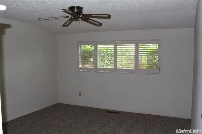 5220 Heritage Dr, Carmichael, CA 95608 photo 6