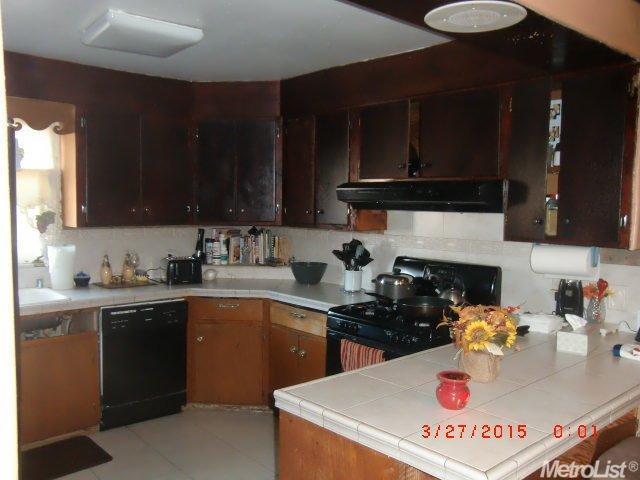 4635 E 3rd St, Stockton, CA 95215 photo 6