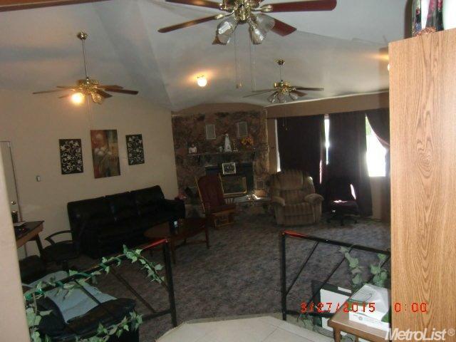 4635 E 3rd St, Stockton, CA 95215 photo 4