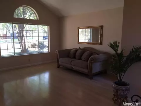 1861 Summertime Dr, Tracy, CA 95376 photo 8