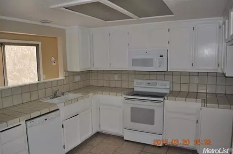 2336 Manor Oak Dr, Modesto, CA 95355 photo 4