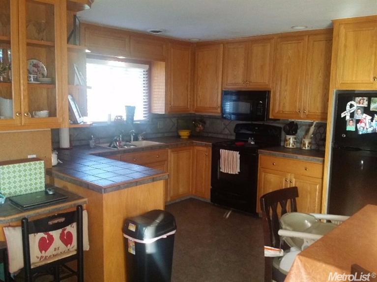 2138 Tracy, Lodi, CA 95242 photo 6