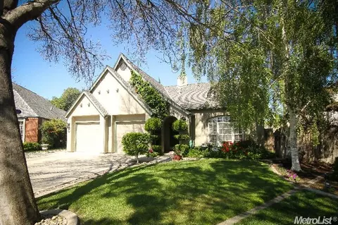 1105 Valencia, Modesto, CA 95350 photo 1