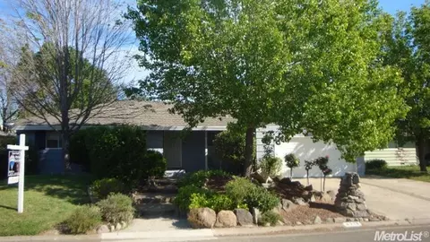 4713 Melvin Dr, Carmichael, CA 95608 photo 2