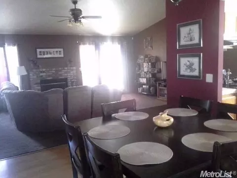 1601 Bern Ct, Ceres, CA 95307 photo 4