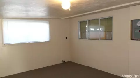 1502 Placer Ave, Modesto, CA 95358 photo 12