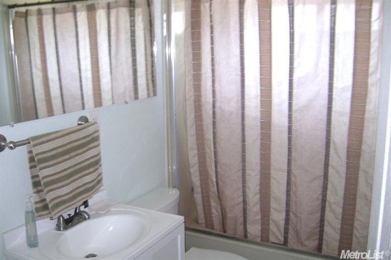 2316 Dora St, Modesto, CA 95354 photo 8
