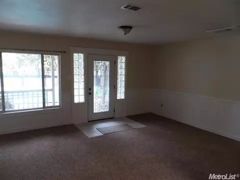 7240 Lincoln Ave, Carmichael, CA 95608 photo 3