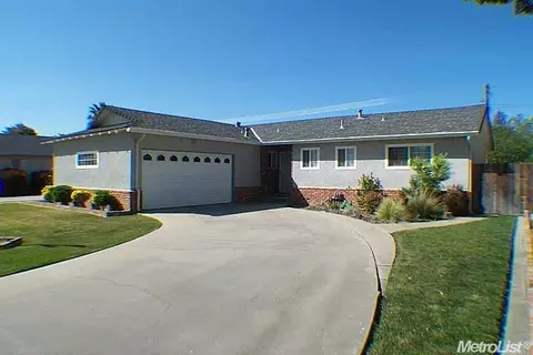 2109 Moran Ave, Modesto, CA 95354 photo 1
