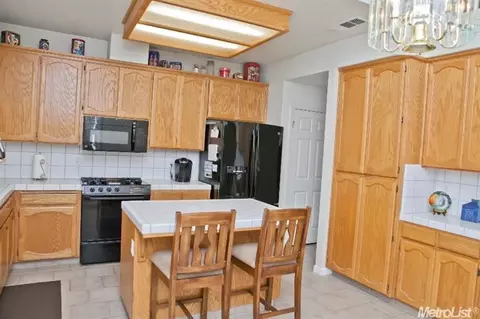 748 Willow Ave, Manteca, CA 95337 photo 4