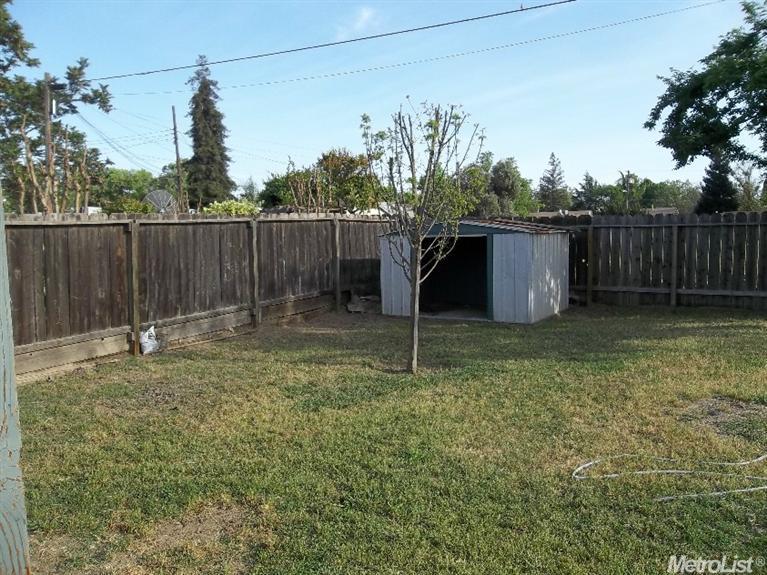 411 Spruce St, Modesto, CA 95351 photo 6