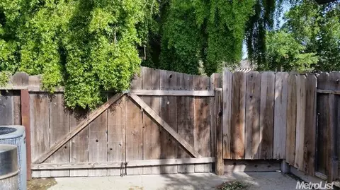 1328 Hidden Glen Dr, Modesto, CA 95355 photo 18
