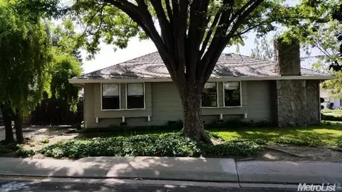 1328 Hidden Glen Dr, Modesto, CA 95355 photo 2