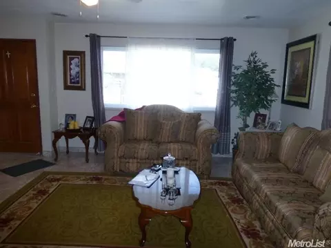 4604 Jennie Ave, Keyes, CA 95328 photo 3