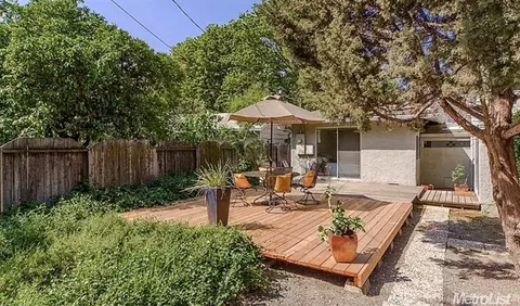 704 Mulberry Ln, Davis, CA 95616 photo 3